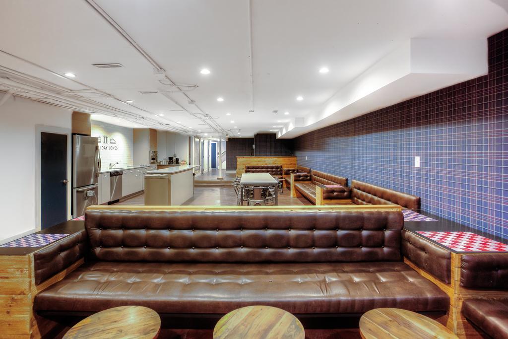 Holiday Jones Hostel Chicago Ngoại thất bức ảnh