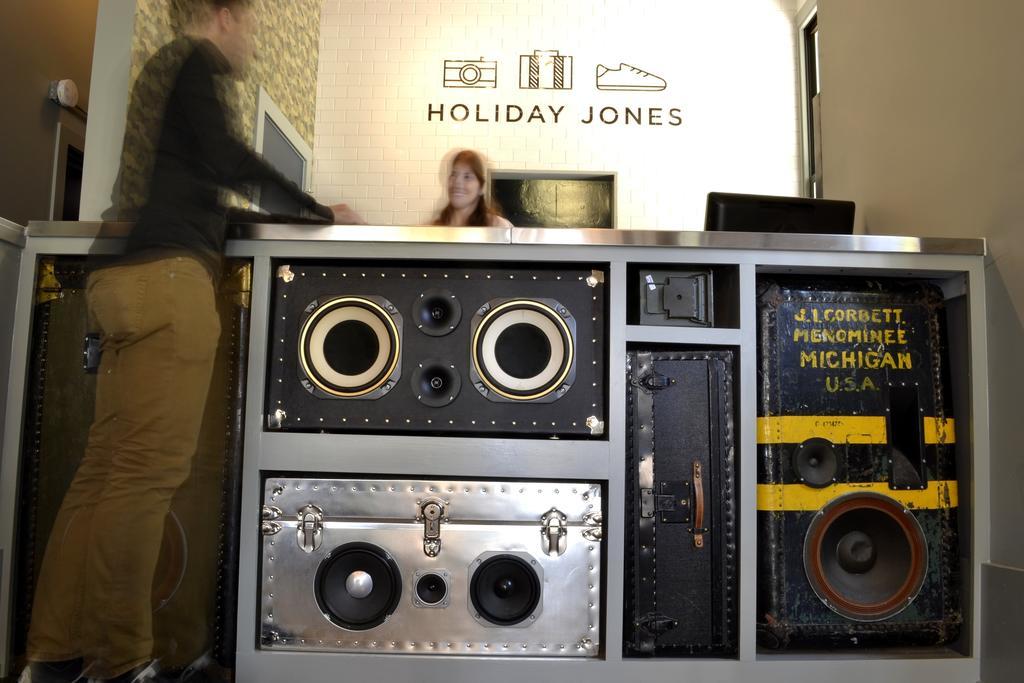 Holiday Jones Hostel Chicago Ngoại thất bức ảnh