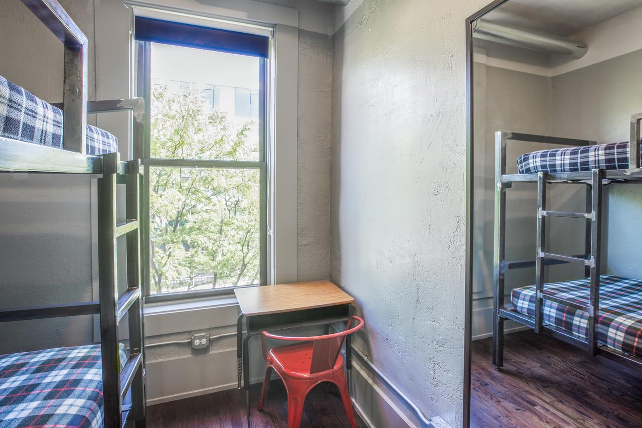 Holiday Jones Hostel Chicago Phòng bức ảnh